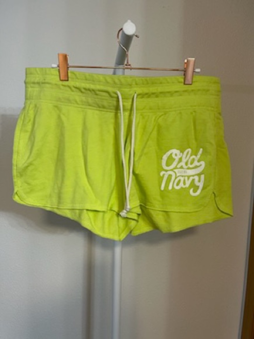 Old Navy Neon Lime Drawstring Athletic Shorts large